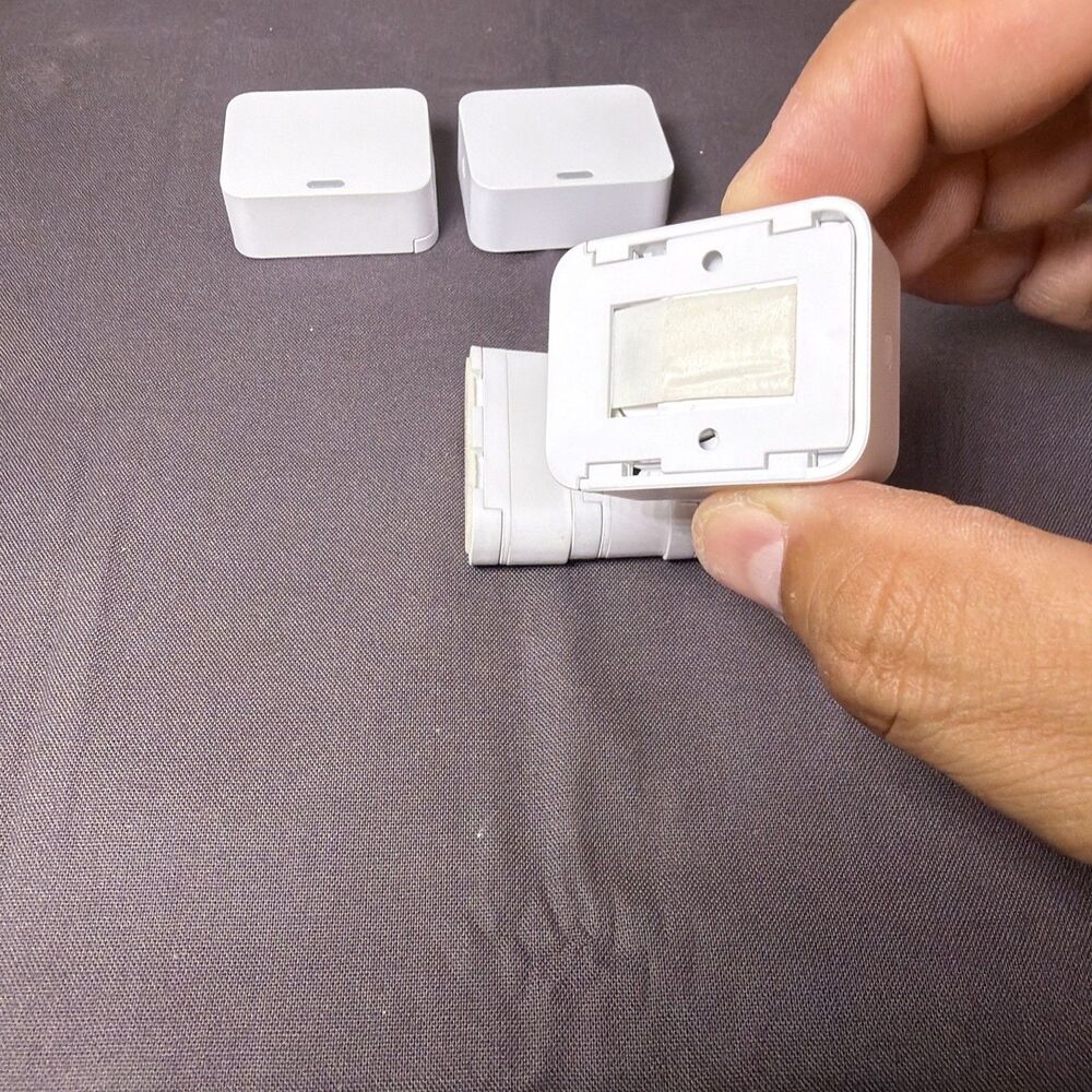 SimpliSafe Entry Sensor Lot Set Of 3 - Picture 4 of 7